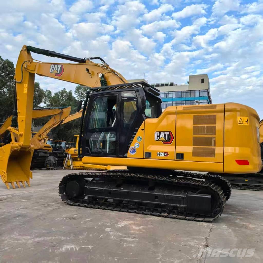 CAT 320GC حفارات زحافة