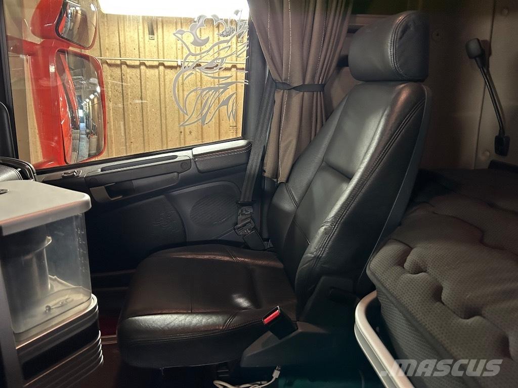 Scania R 520 LB شاحنات قلابة