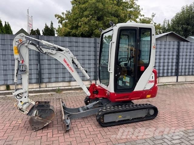 Takeuchi TB 320 حفارات صغيرة أقل من 7 طن (حفارات صغيرة)