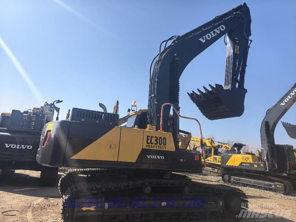 Volvo EC 300 D L حفارات زحافة