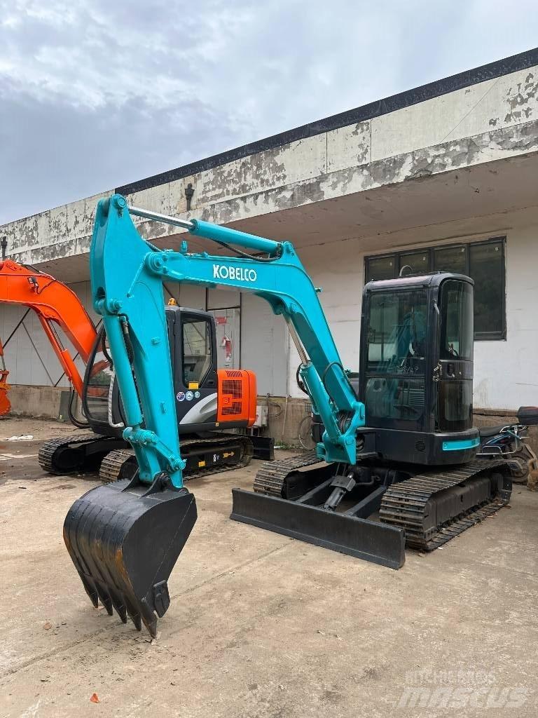 Kobelco SK 55 حفارات صغيرة أقل من 7 طن (حفارات صغيرة)