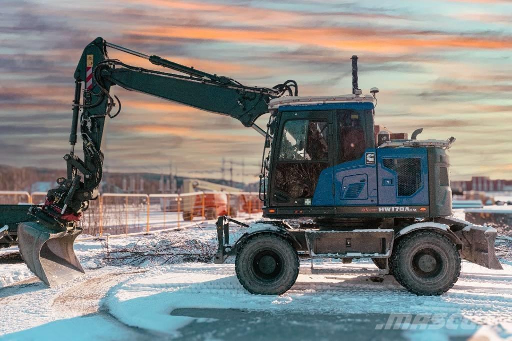 Hyundai HW 170 ACR حفارات بعجل