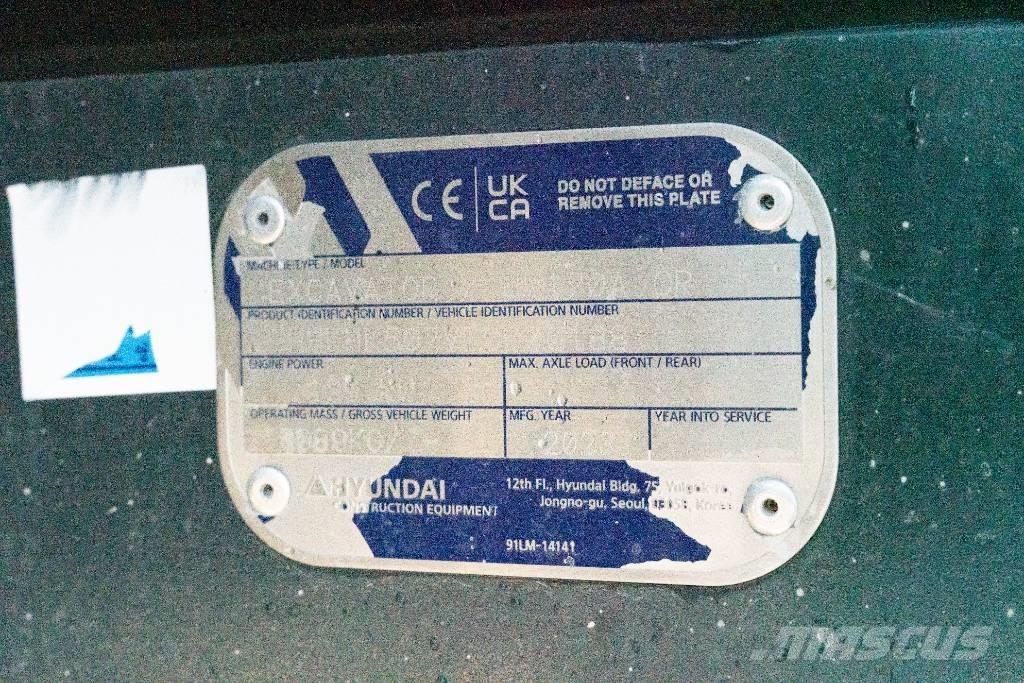 Hyundai HW 170 ACR حفارات بعجل