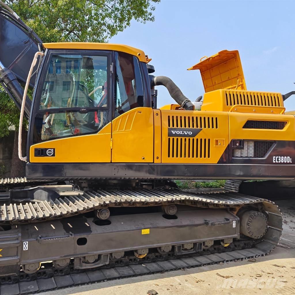 Volvo EC 380 D L حفارات زحافة