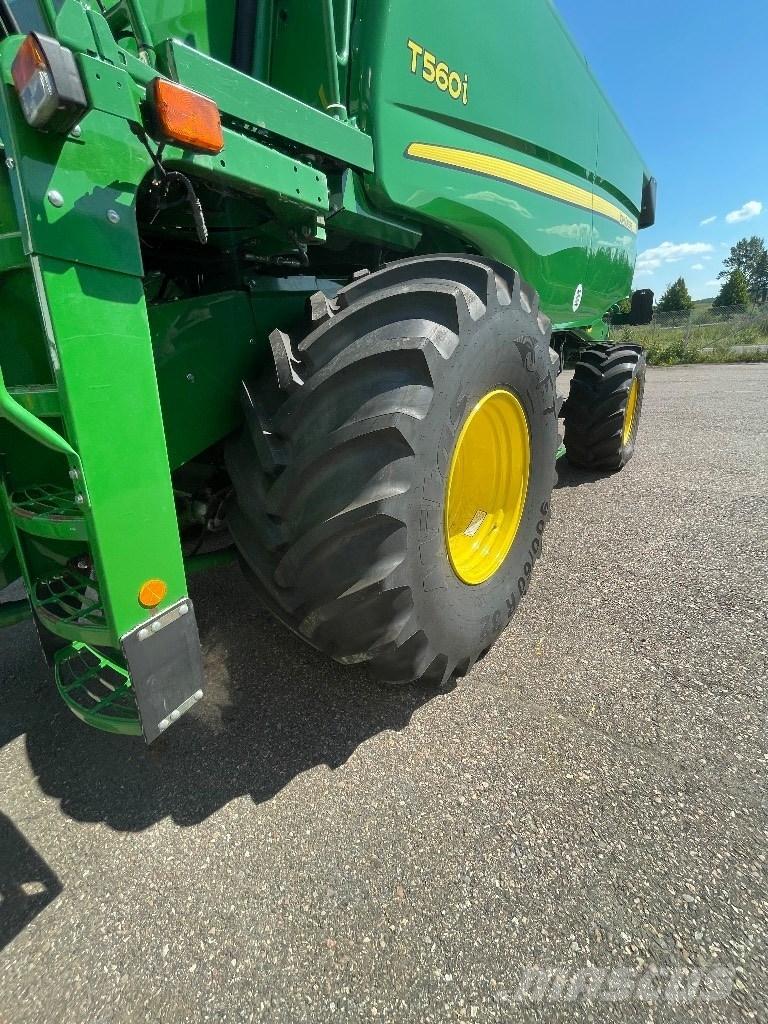 John Deere T 560 i حصادات