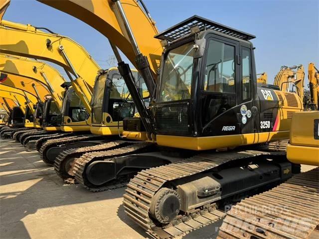CAT 325 D L حفارات زحافة