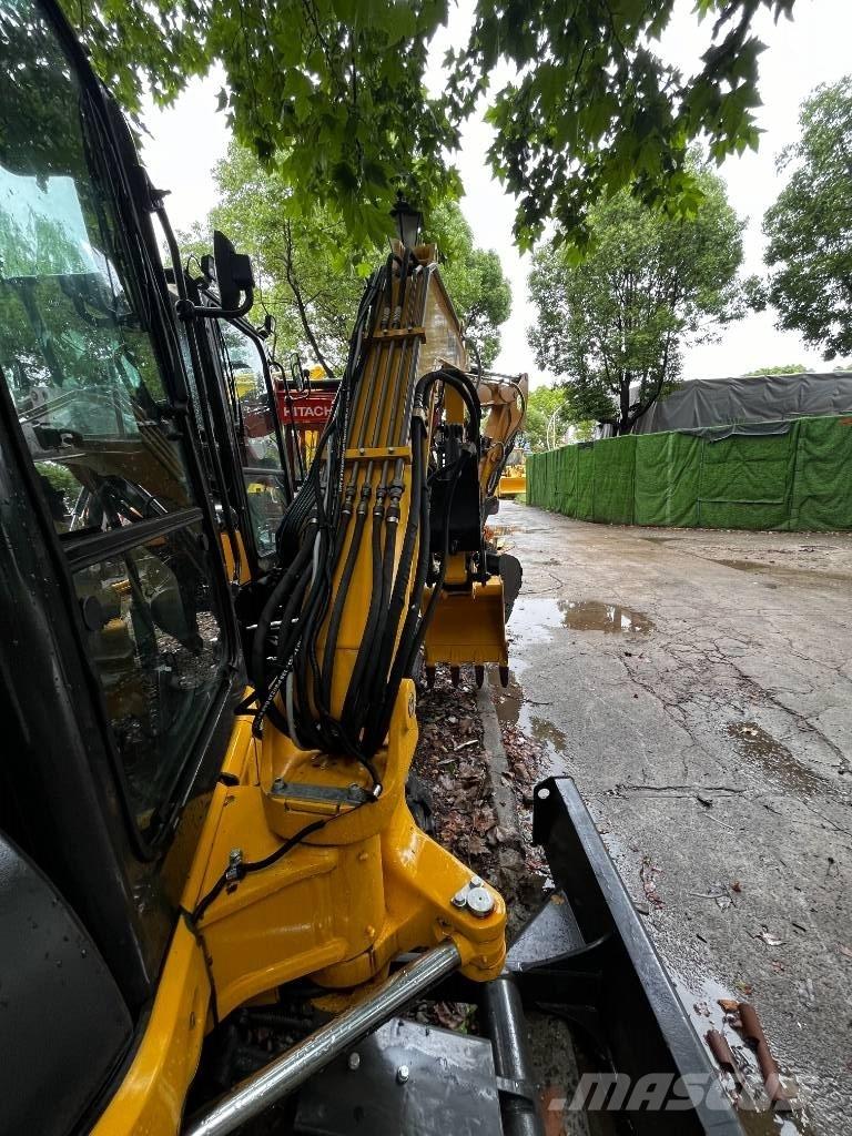 Komatsu PC 35 MR حفارات صغيرة أقل من 7 طن (حفارات صغيرة)