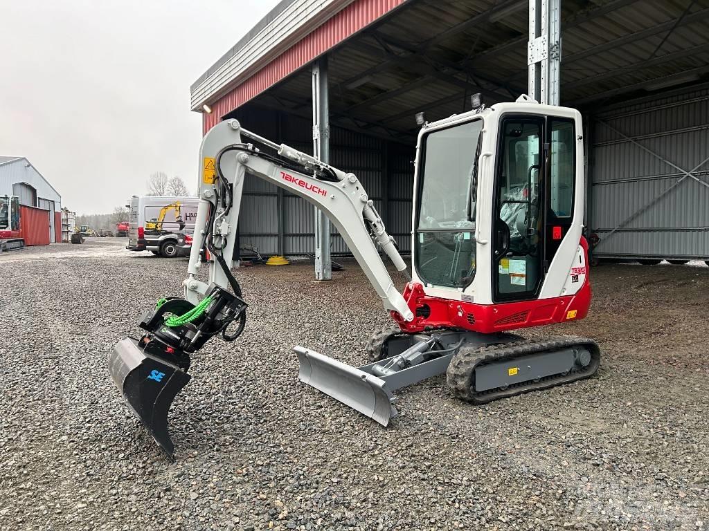 Takeuchi TB320 حفارات صغيرة أقل من 7 طن (حفارات صغيرة)