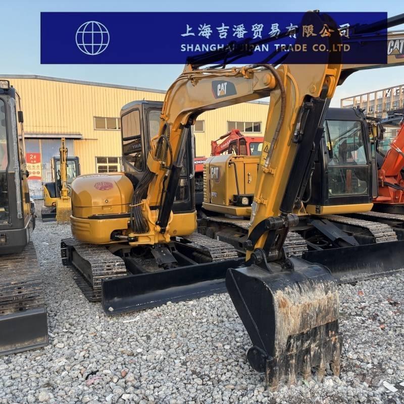CAT 304 حفارات زحافة