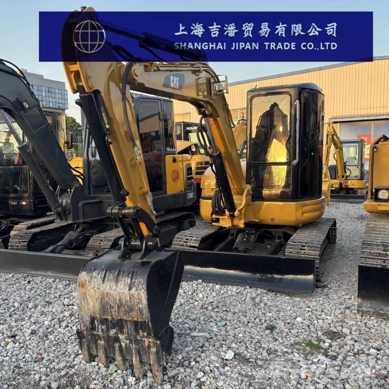 CAT 304 حفارات زحافة