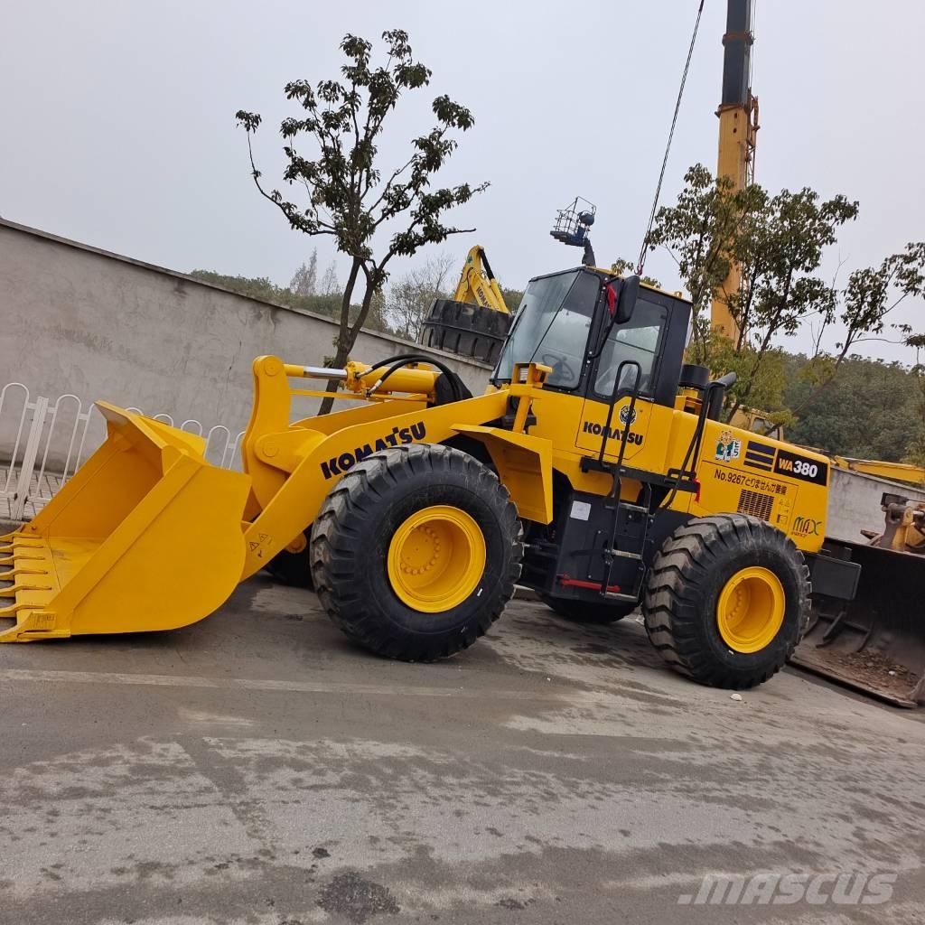 Komatsu WA 380 لوادر بعجل