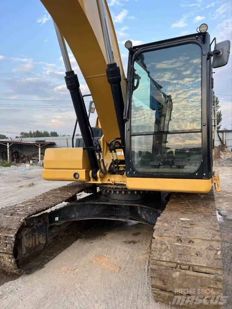 CAT 330 GC حفارات زحافة