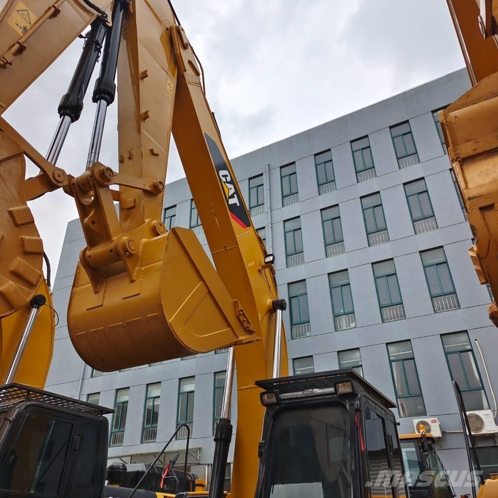 CAT 325D حفارات زحافة