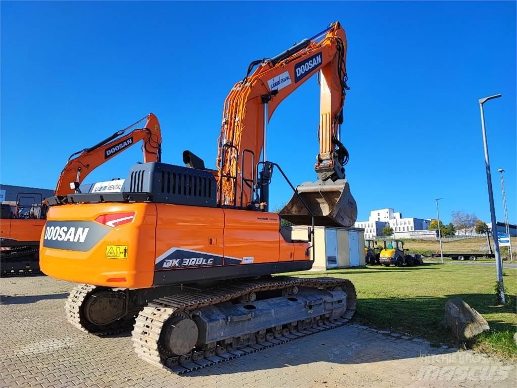 Doosan DX300LC-7 حفارات زحافة