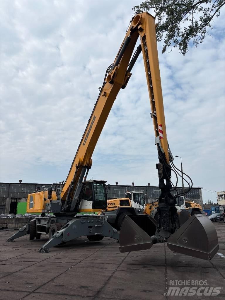 Liebherr LH 40 Port مناولات المخلفات / مناولات صناعية