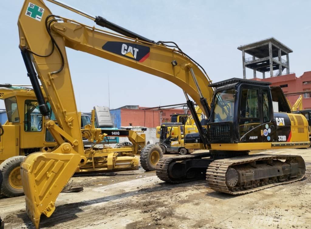 CAT 320d حفارات زحافة