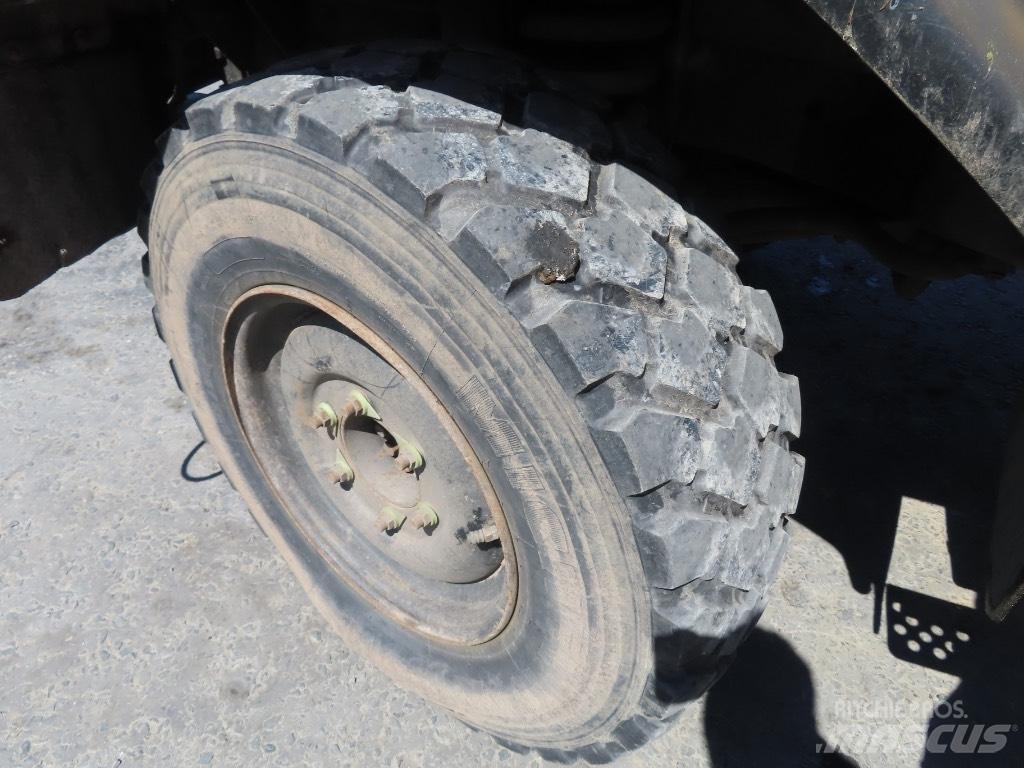 Unimog U 140 شاحنات أخرى