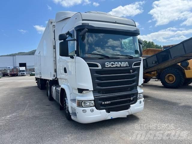 Scania R 520 وحدات الجر