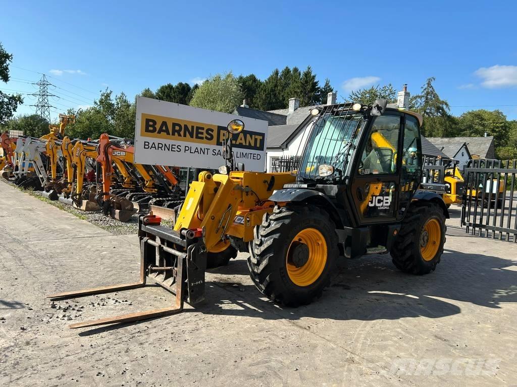 JCB 531-70 مناولات متداخلة