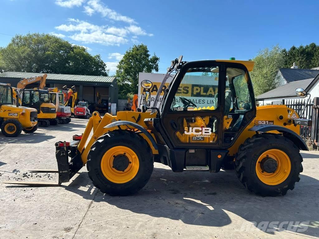 JCB 531-70 مناولات متداخلة