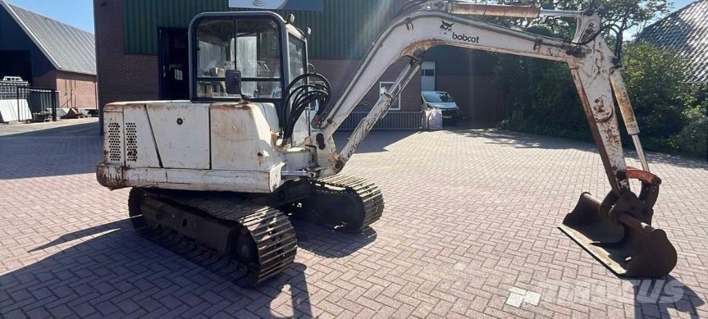 Bobcat X335 حفارات صغيرة أقل من 7 طن (حفارات صغيرة)