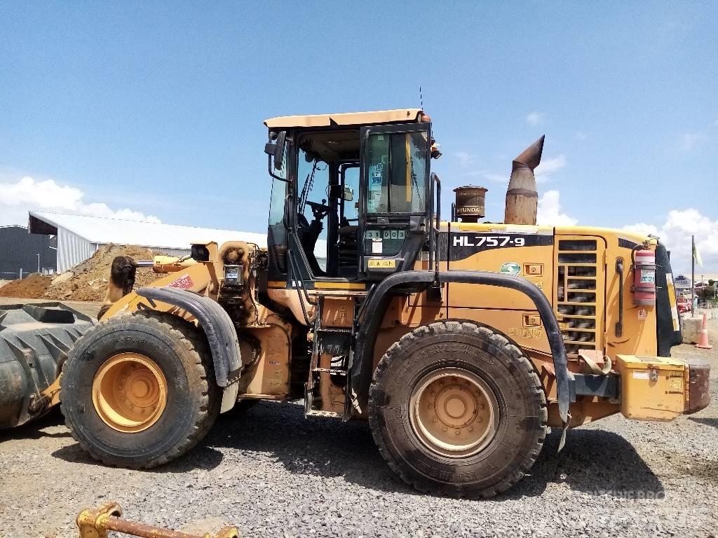 Hyundai HL 757-9 لوادر بعجل