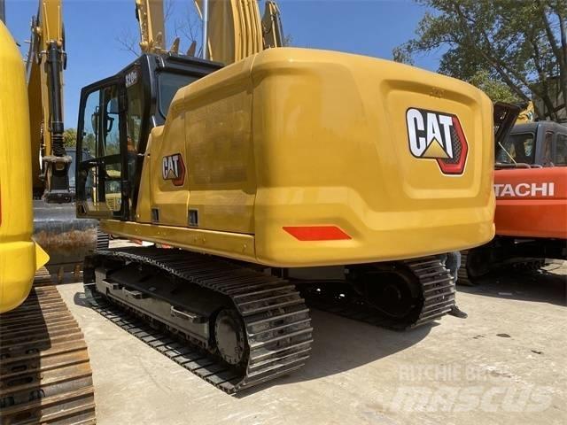 CAT 323 GC حفارات زحافة