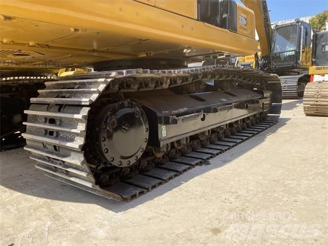 CAT 323 GC حفارات زحافة