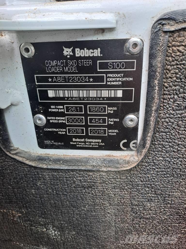Bobcat S 100 لوادر انزلاقية التوجيه