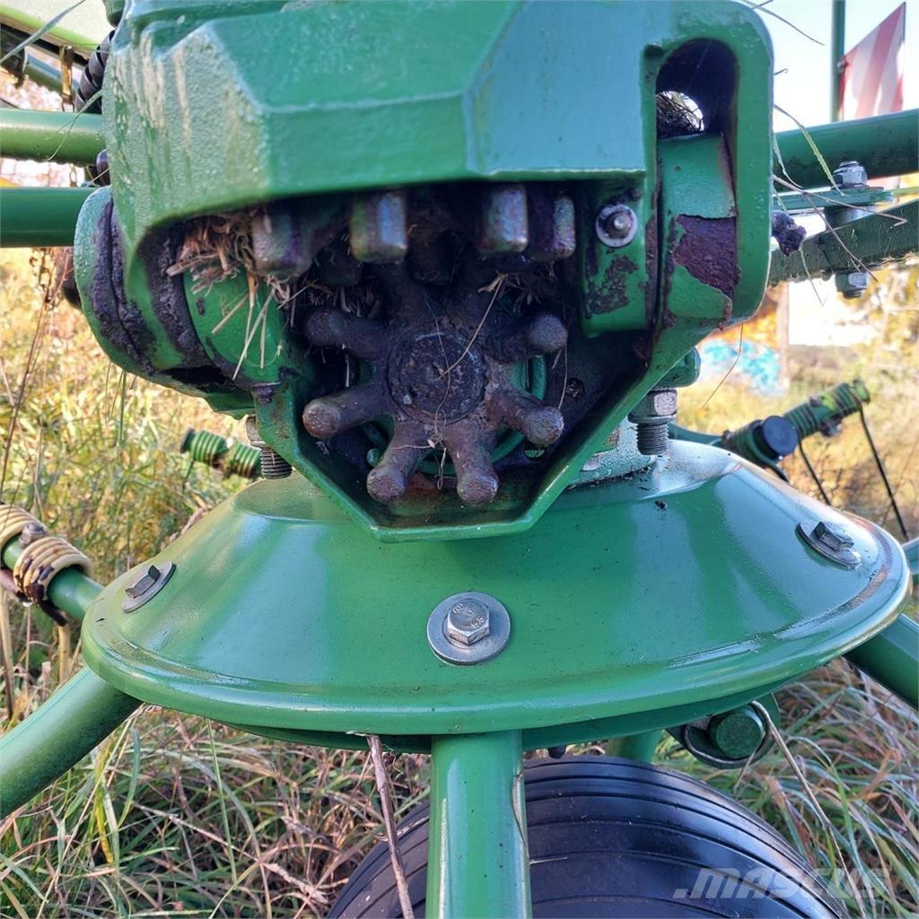 Krone KW 8.82/8 مكابس وميبسات التبن