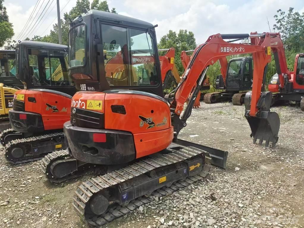 Kubota U 35 حفارات صغيرة أقل من 7 طن (حفارات صغيرة)