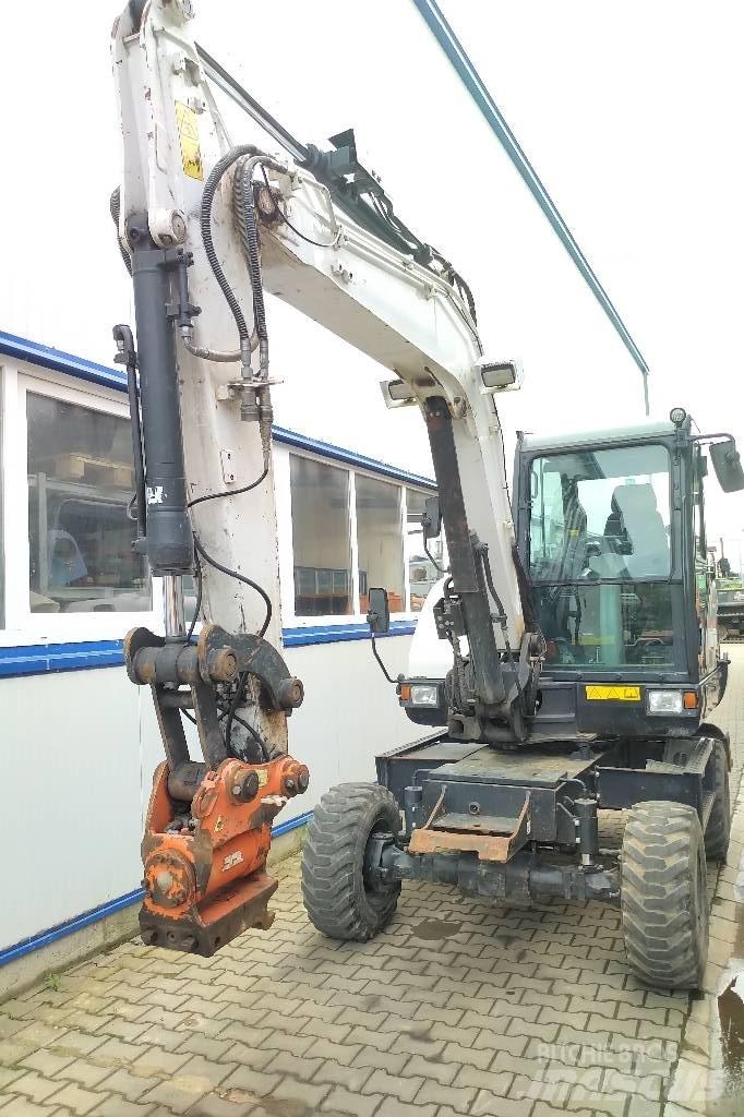 Bobcat W57 حفارات بعجل