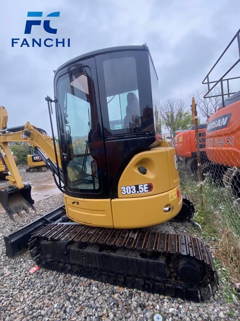 CAT 303E حفارات زحافة