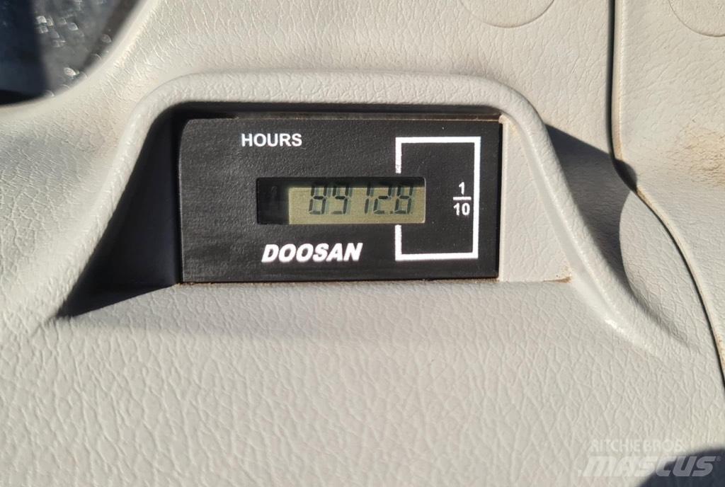Doosan DX 300 lc 5 حفارات زحافة