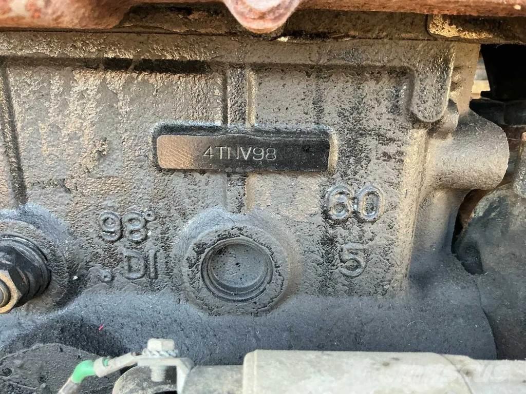 Takeuchi TB175 حفارات صغيرة أقل من 7 طن (حفارات صغيرة)