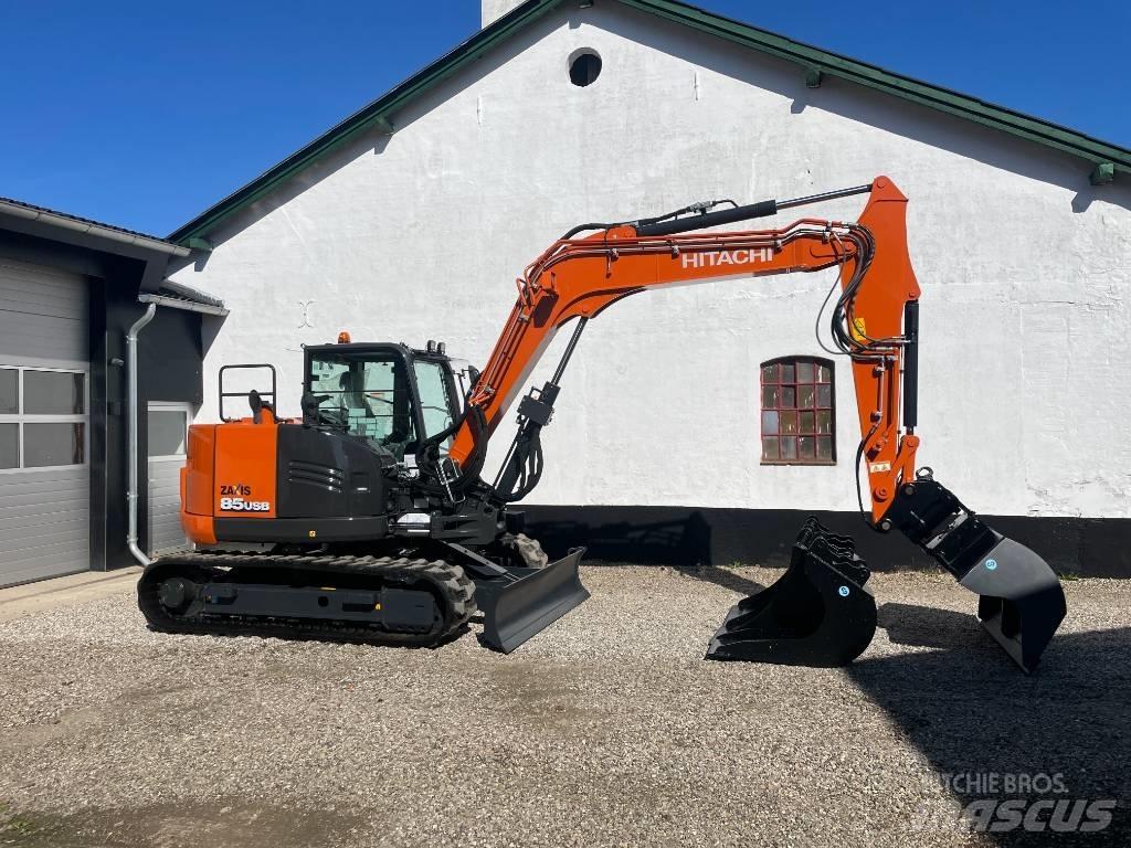 Hitachi ZX 85 حفارات زحافة