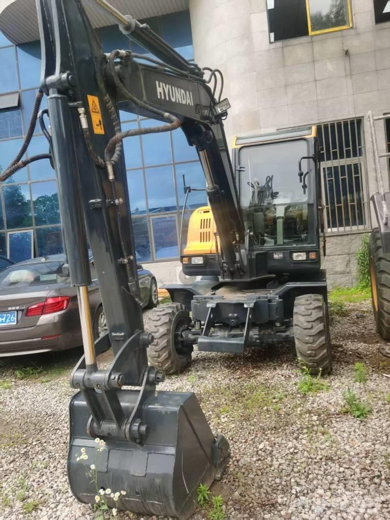 Hyundai r60wvs حفارات بعجل