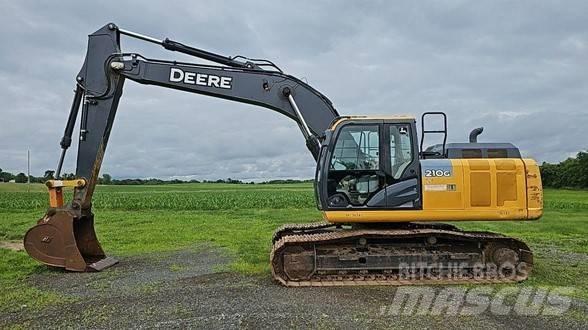 John Deere 210G LC حفارات زحافة