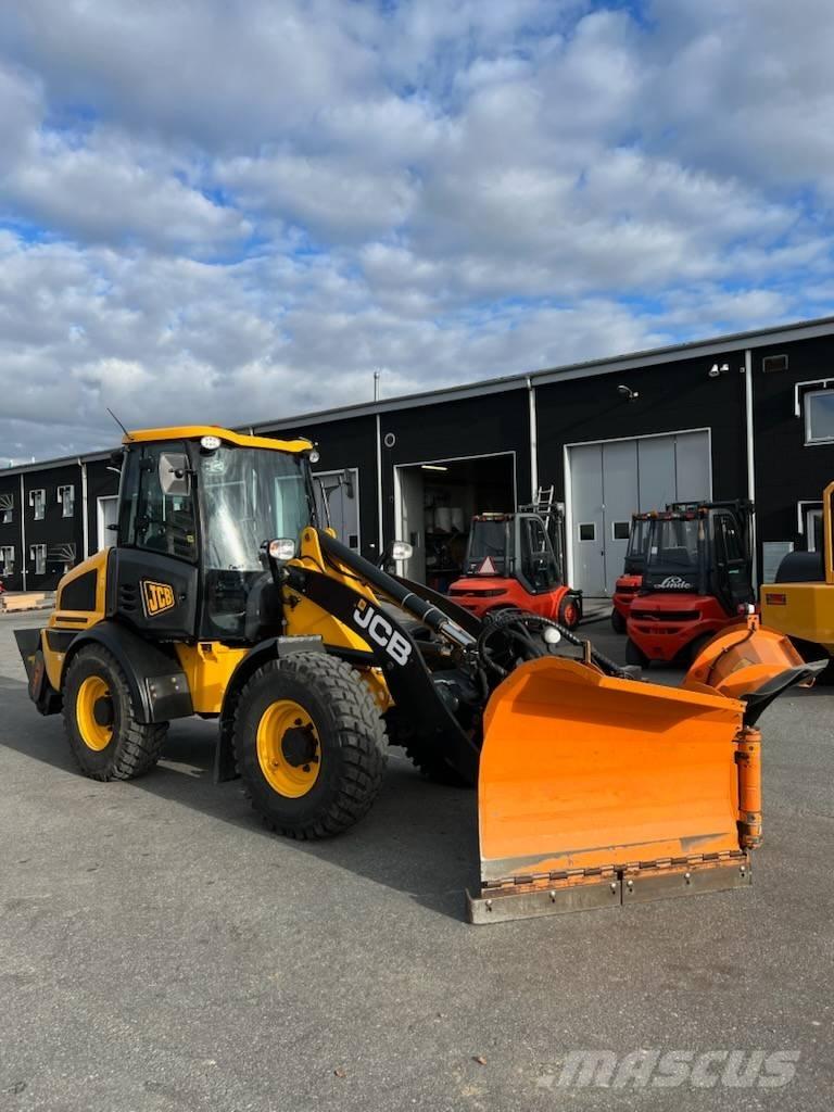 JCB 409 لوادر بعجل