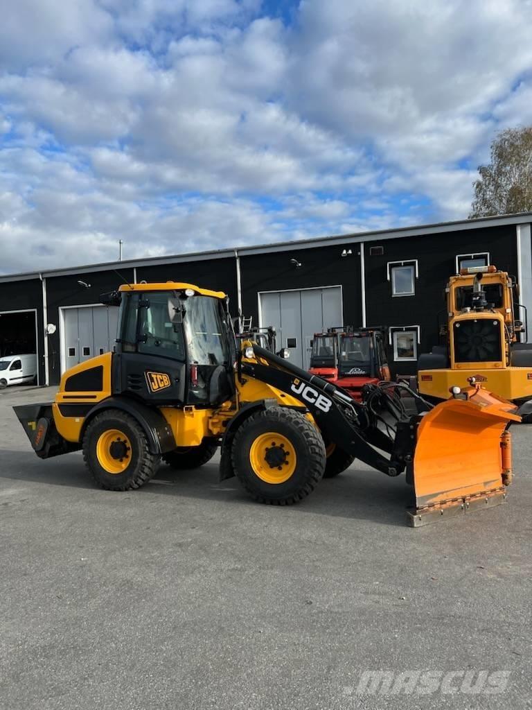 JCB 409 لوادر بعجل