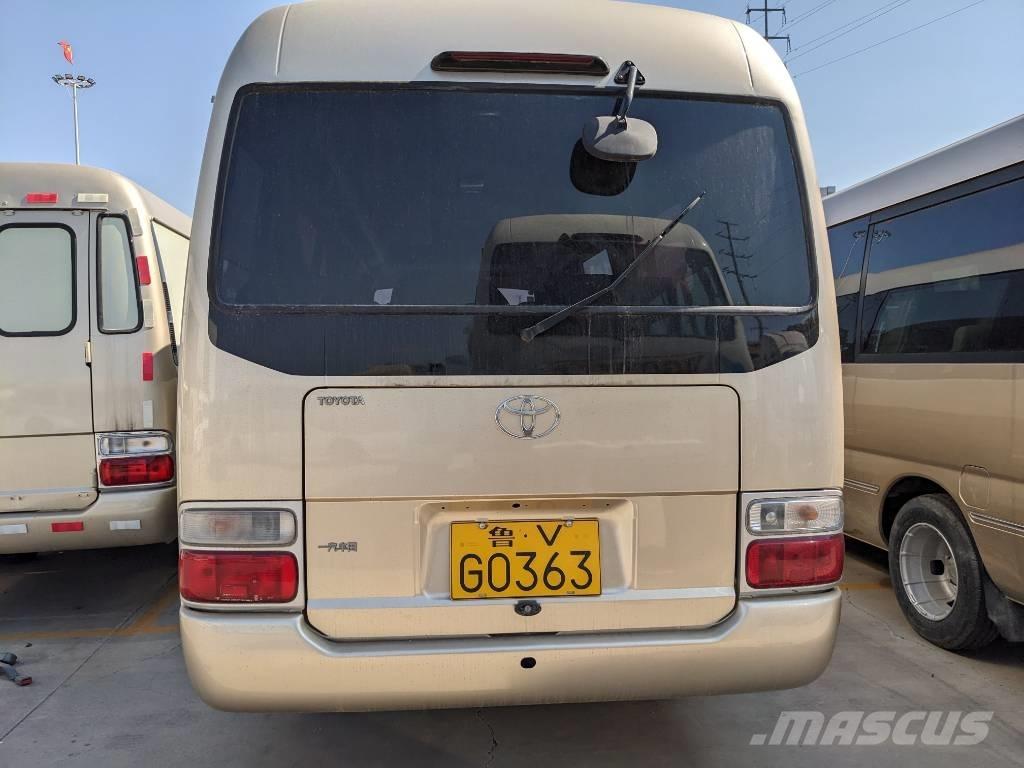 Toyota Coaster Bus حافلة صغيرة