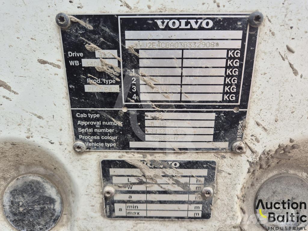 Volvo FL618 كناسات