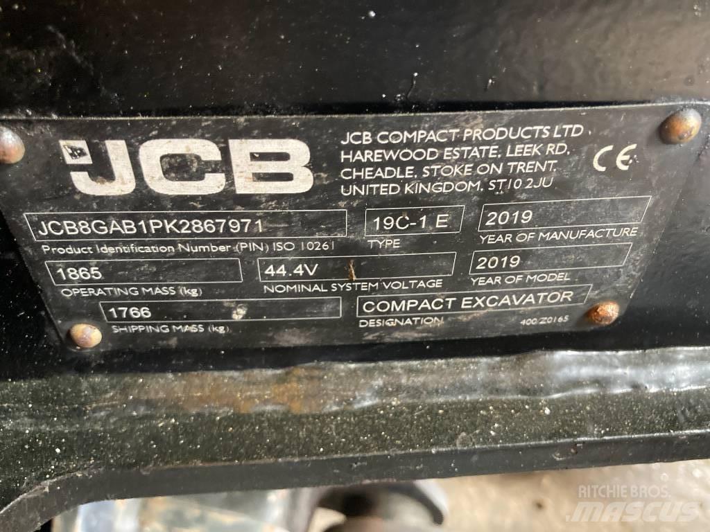 JCB 19 C-IE حفارات صغيرة أقل من 7 طن (حفارات صغيرة)