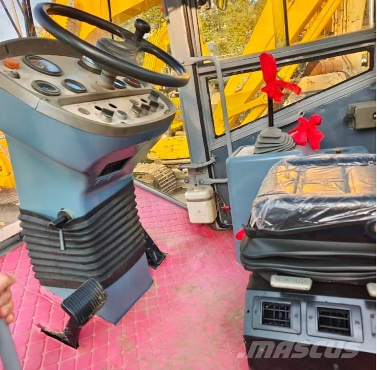 XCMG XS 142 J ضاغطات التربة