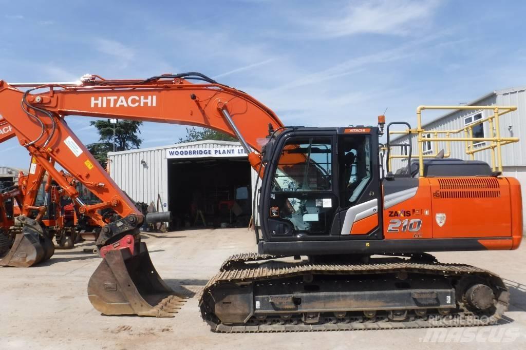 Hitachi ZX 210 LC-7 حفارات زحافة