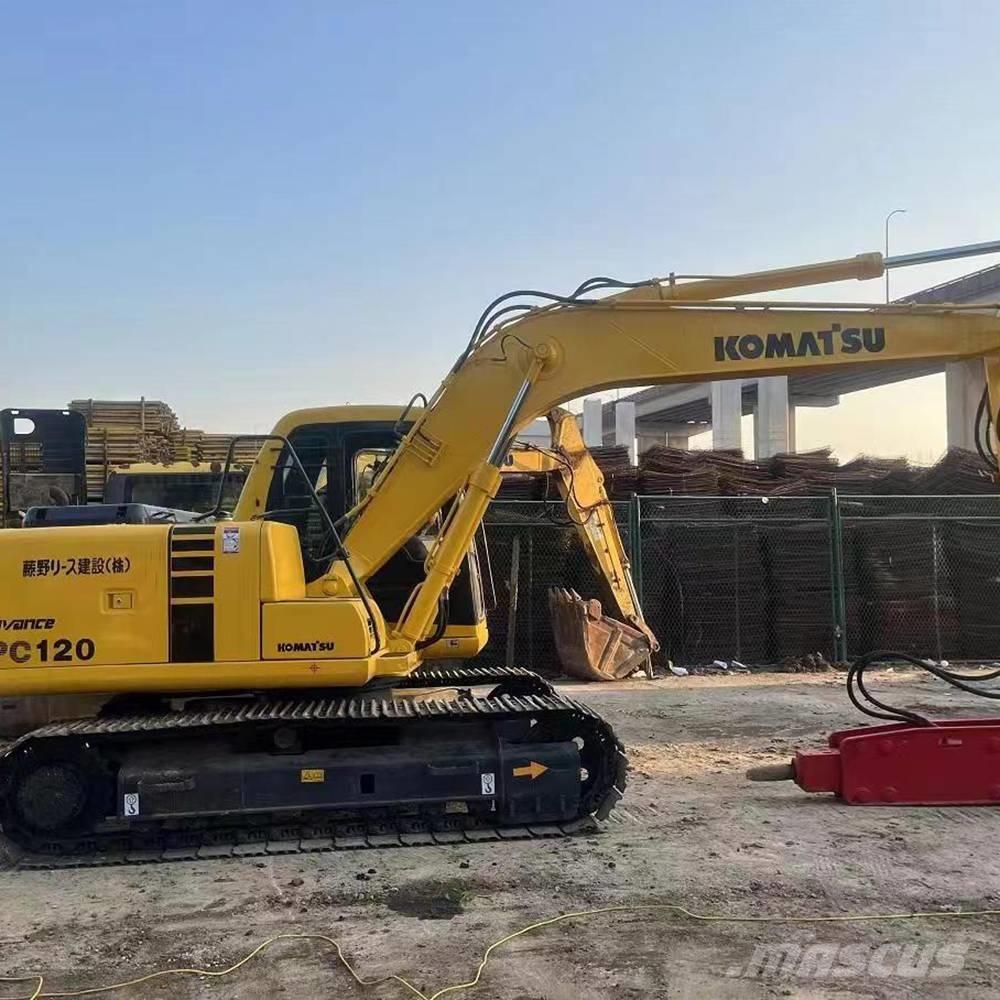 Komatsu PC120-6 حفارات وسط 7 طن - 12 طن