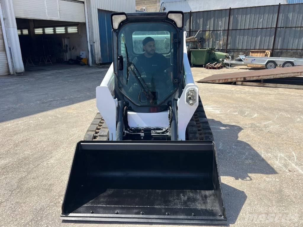 Bobcat T 590 HF لوادر انزلاقية التوجيه