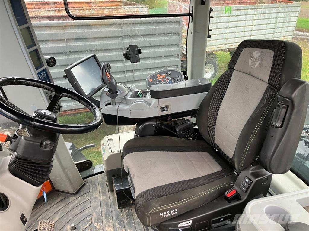 New Holland T9.560 الجرارات