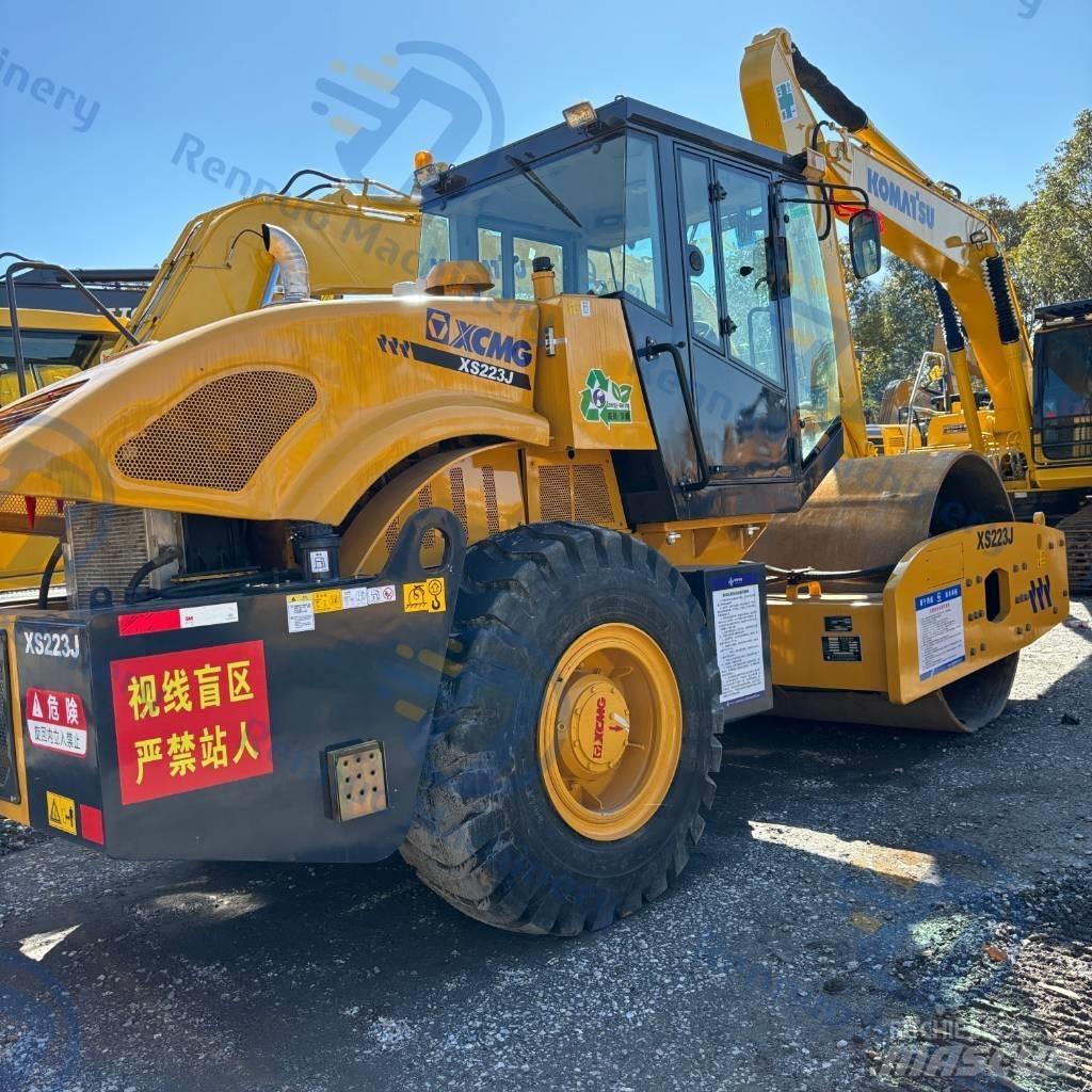 XCMG XS223J مداحل أحادية الأسطوانة