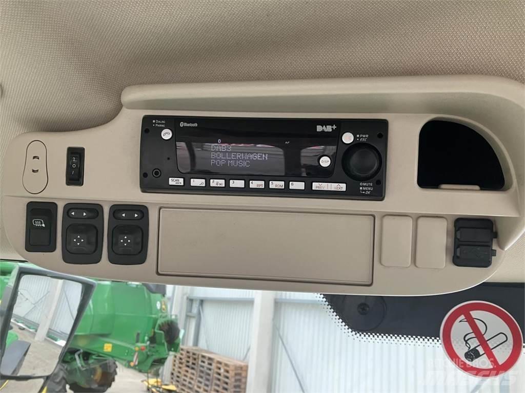 John Deere 6R 155 الجرارات
